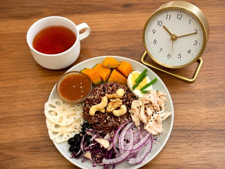 Intermittent Fasting for Women Over 40: A Smarter Way to Burn Fat